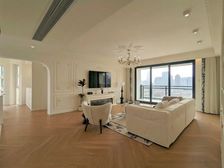 春天花园 3室2厅2卫 普通装修 1300万元