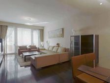 愚园路 高端社区带会所 南北通 大两房两厅两卫 急售