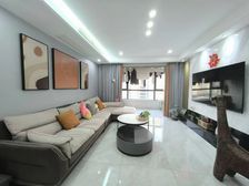 急售!京华城130平175万婚装四房两位带中央空调有车位诚售