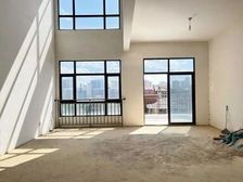 地铁口别墅区颐明园 诚售230万共三层 叠加别墅 送露台