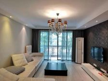 已买急售接受置换,四期飞机户型,豪华装修双车位 满五买进高