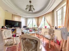 欧式独栋,挑空客厅,南进门,合围式花园,占地1200平