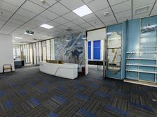 地标!正对电梯!大气前台!带家具!现有优惠!补贴房租!可看!