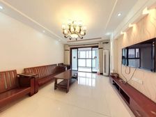 御湖熙岸新装修,阳台通铺视野开阔