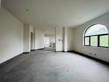 钥匙房中心位置临水独栋 占地1100平 四面临空 中心位置