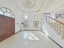 一期大户型联排西边套,挑高厅,大花园,带阁楼