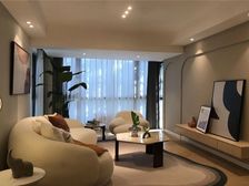 真正的轻轨现房!品质小区兴悦府 近轻轨近商圈。小区环境优美