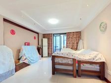 有车位地下室 10层电梯房 三居室 样板间户型方正 全运村