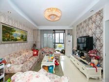 诚意出售 房东置换浦西 大三房飞机户型 高区楼层 视野开阔