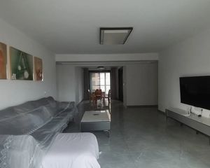 天元伊水湾 中间好楼层 精装修拎包入住 大平层设计 南北通透