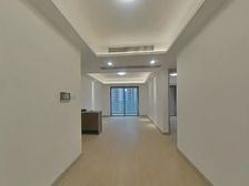 地 铁口 明月滨河 小高层前排河景房 诚心卖 价格好谈