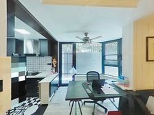 老业主委托 一梯两户 附赠三十五平花园 精装三十 看房随时