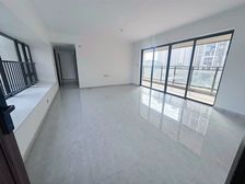 中泰峰境 一期大阳台三房 多套在售 随时可看