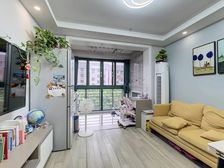 精致两房婚房装修三年时间 看房随时诚心出售 满五年红本在手