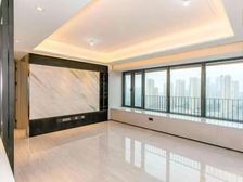 高区景观房,带产权车位,房东未入住过,看房方便,付款可谈