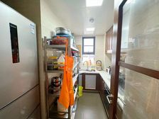 地铁万科 精装通透三房 拎包入住 诚心出售 价格好谈