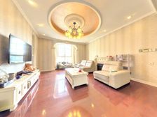 伊顿花园 难得的一套四面不靠马路的 中上楼层 花园洋房带地暖