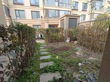 东宸源著,1复2带地下室,超大前后花园,4房2卫,101板块