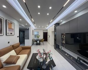 高铁地铁旁玫瑰园19区临公园万达中间好楼层全新豪装拎包入住