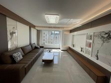 开发区万达旁 融科林语 精装三室两厅两卫 全屋中央空调 !