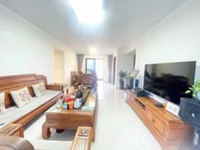 保利碧桂园悦公馆D区 4室2厅 东南 南