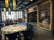 东三环国贸双井临街大展示面餐饮现成好铺烤鸭店徽菜火锅自助餐