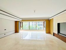 北龙湖足球公园旁 正弘臻筑精装修大平层 一天未入住 急售随时