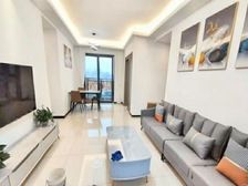 10月9日龙光江南大境前后双阳台 南北通四房 还价就卖