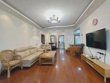 新出超大厨房,业主置换诚意,电梯高区景观楼层,家具家电