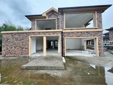 保利高尔夫头排大独栋 花园600平 业主已做土建 下坡户型