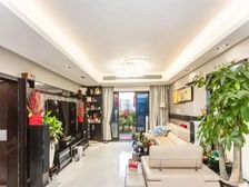 双龙抱珠,跑马钜大阳台,套内面积小区醉大,一本证,价格可谈