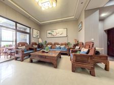 一二楼复式 带200平方南向院子