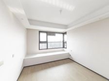 纯洋房小区 温馨小三房 精装交付 联系看房选房 家电赠送