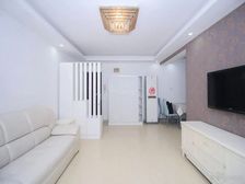 自中间楼 使用率高 装修保养好