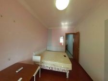 总价低 ,小户型一室,中间楼层产权清晰,可看可签有钥匙