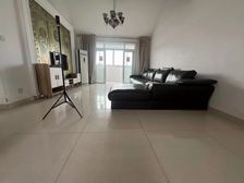 电梯复式楼上做一室一厅楼下三房两厅两卫业主诚售看房方便有钥匙