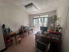 凌港城 精装可拎包入住 南北通透 环境优美 满五