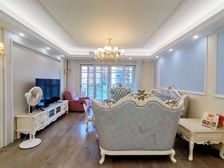 星河丹堤花园 4室2厅2卫 精装修 送车位拎包入住