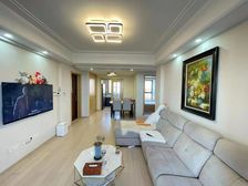 小飞机户型,电梯三房,高层视野开阔环境优美,小区交通便利