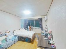 金杨新村四街坊 1室1厅1卫 简单装修 318万元