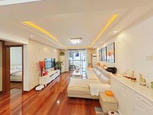 11号线地铁,南北通精装两房,一梯两户,满五V一,急售价好谈