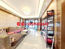 融信后海 290万 4室2厅2卫 精装修超好的地段,住家舒适