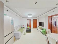 房东诚心 出售 南北两房大客厅 自带装修 欢迎随时看房