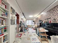 (业主推荐)金隅万科城 两居室 90平米 325万 !!