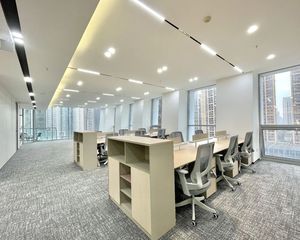 办公室正对电梯口、东大街太古里、精装空置、拎包入住、地铁环绕