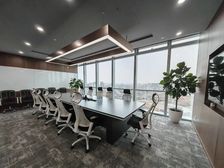 CBD国贸大望路金地华贸,精装带家具,高层采光好,可注册