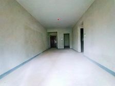 江北区 绿地海外滩罗丹公馆 三房 84.4万