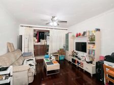 花园式小区!电梯小洋房!车位充足!房东诚意出!出价可谈