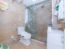 近医院 交通便捷 电梯房 购物方便 刚需两居 商品住宅