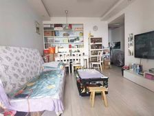 万里晶品苑 1室2厅1卫 豪华装修 430万元